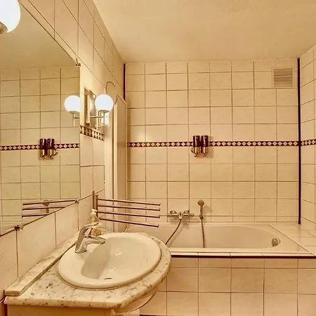Luxe Vakantiehuis Poupehan 펜션